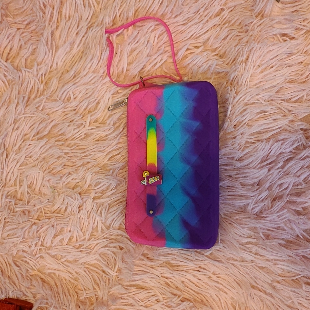 NWOT Kids Grab and Grow Wristlet with charm
